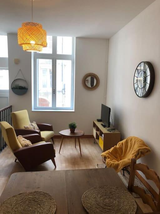 Appartement En Duplex A Auxonne Exterior photo